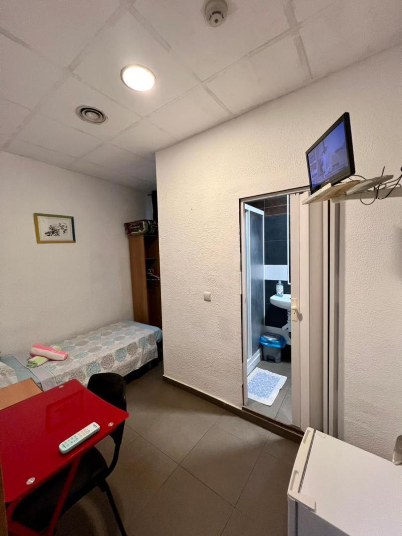 Hostal Milan Alicante Exterior foto